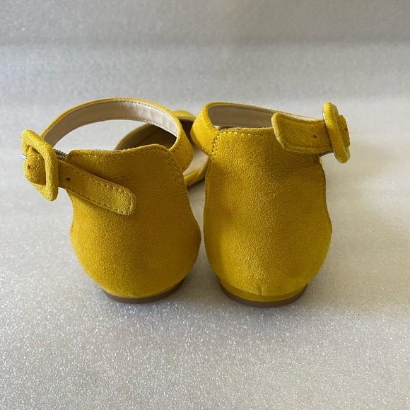 Steve Madden Bart Mustard Pointed Toe Flat Strap Sandals size 8.5 - Picture 4 of 7